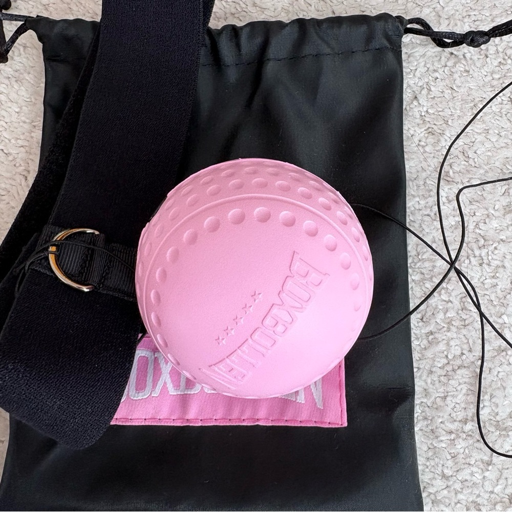 Boxbollen Pink and Black Workout Boxing Accessory Game - Picture 7 of 10